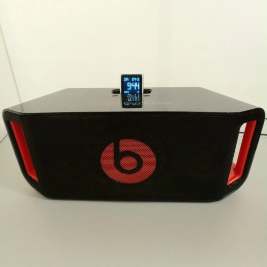 iPod Nano 16GB + Beats Beatbox Portable kopen bij RataPlan webshop!