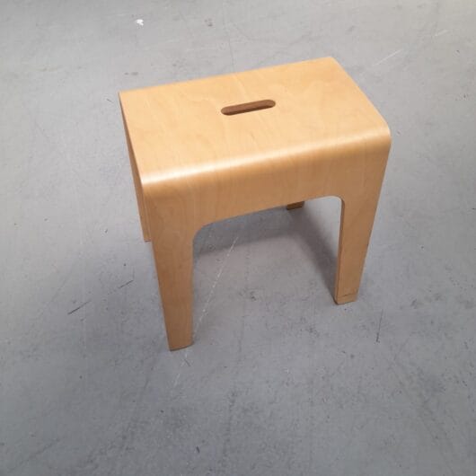 BLA station kruk ontwerp Peter Brandt nr 1 kopen bij RataPlan webshop!