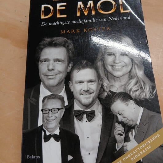 De Mol  biografie kopen bij RataPlan webshop!