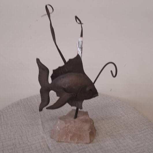 Metalen vis op stenen voet kopen bij RataPlan webshop!