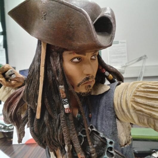 Jack Sparrow actiefiguur groot met geluid kopen bij RataPlan webshop!