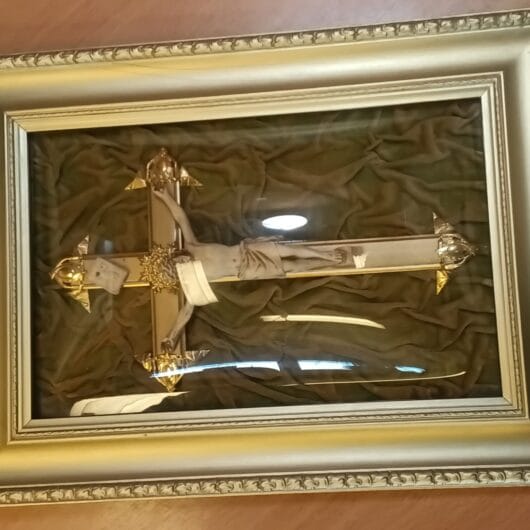 Lijst met Jezus standbeeldje erin kopen bij RataPlan webshop!