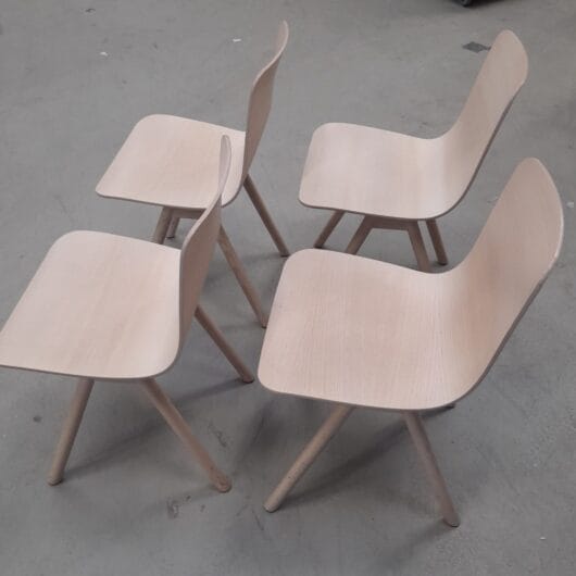 Offecct Kali stoel ontwerp Jasper Morrison 4x kopen bij RataPlan webshop!