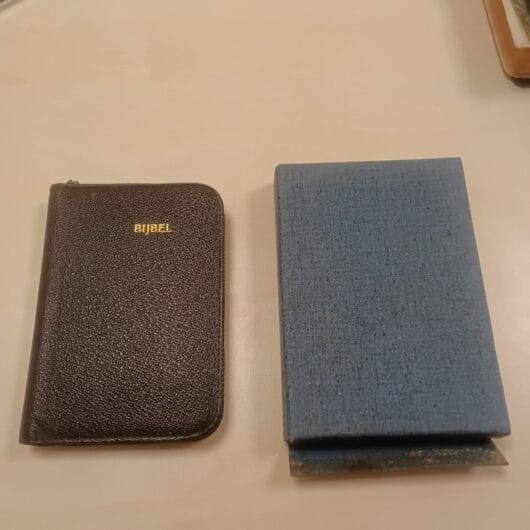 Een oud reis bijbeltje kopen bij RataPlan webshop!