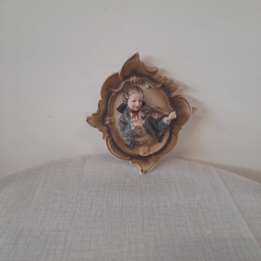 Porseleinen wand sculptuur kopen bij RataPlan webshop!