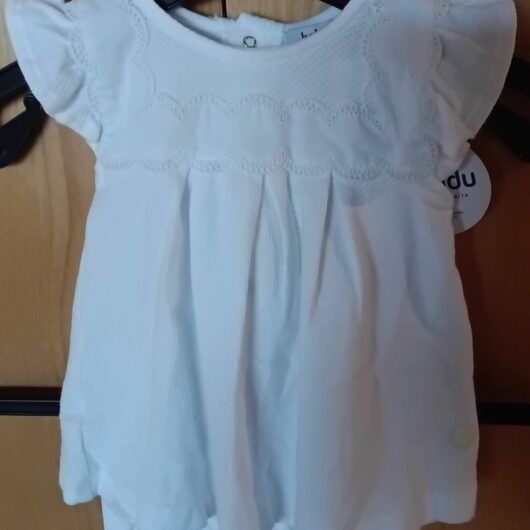 Baby zomersetje helemaal wit kopen bij RataPlan webshop!
