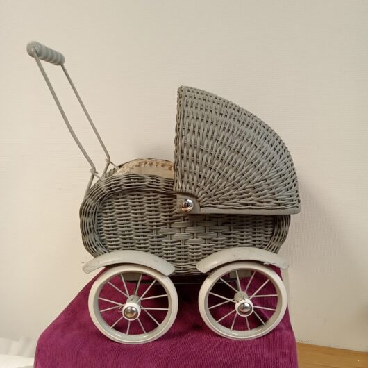 Klassieke poppenwagen kopen bij RataPlan webshop!
