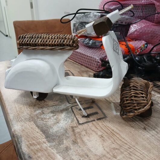 Leuke scooter riviera Maison kopen bij RataPlan webshop!