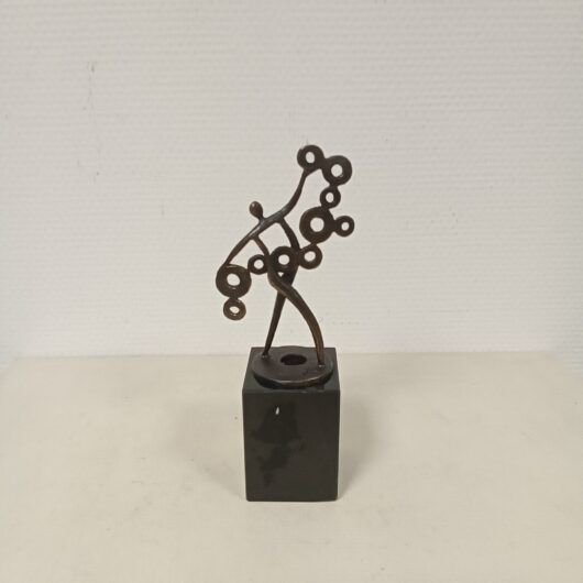 Art for More verbronsd sculptuur 'Groeien' kopen bij RataPlan webshop!