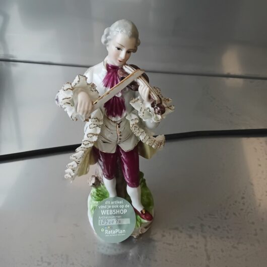 Poselein beeld viool kopen bij RataPlan webshop!